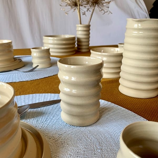 Mug poterie artisanale céramique contemporaine